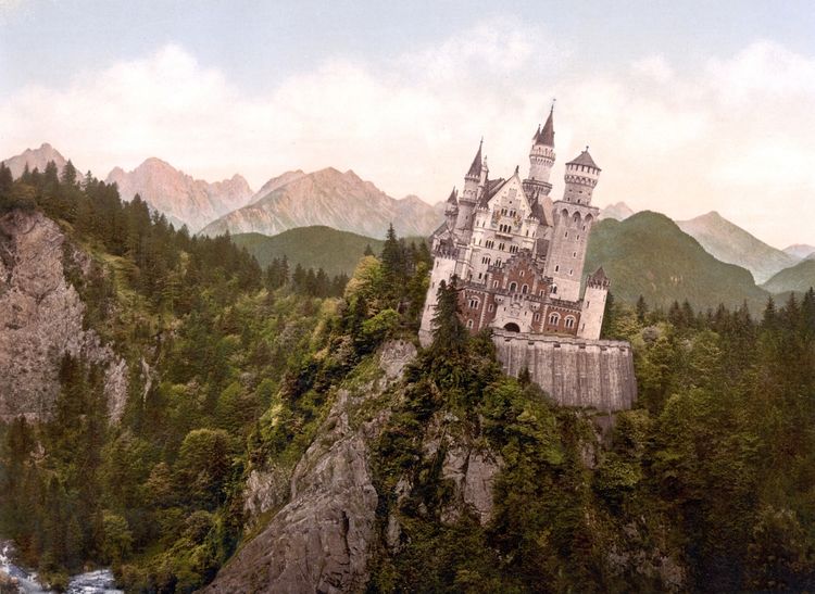  - The crookedness of the castle now matches the crookedness of the spelling (and pronunciation).  ...Neuschwanstein... (Gesundheit!)